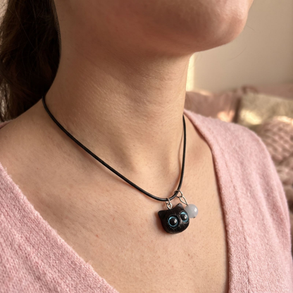 Collar de Gatito con Esfera Luminosa